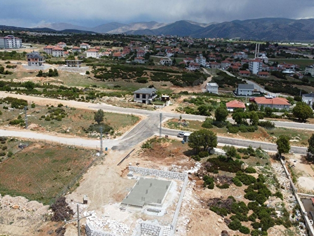 ALİ TOSUNDAN ELMALIMIZIN EN KIYMETLİ LOKASYONUNDA ELMALI VE PARK  MANZARALI 343 M2 ARSA - Görsel 30