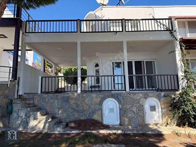 Boğaziçi Adabükünde Deniz Manzaralı Özel Plajlı Satılık Villa - Görsel 9