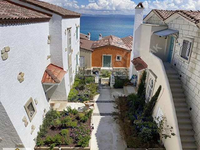 Çeşme Dalyan da Full Deniz Manzaralı Dubleks Lüks Daireler - Görsel 9