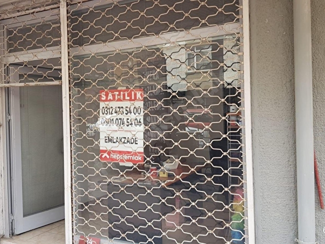 EMLAKZADEDEN DİKMEN NAME SOKAKTA  BANKALAR DURAĞINDA SATILIK DÜKKAN