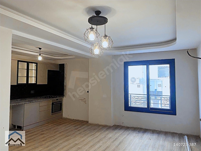 MEGA EMLAKTAN HASTANE BÖLGESİNDE SATILIK 1+1 LÜKS GENİŞ DAİRE