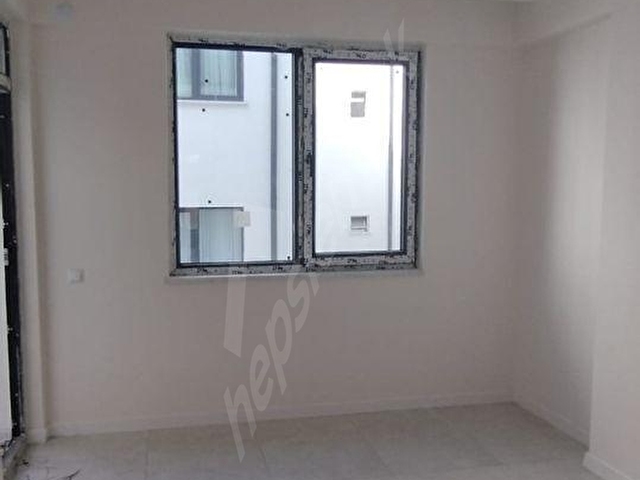 Çamlıca Mahallesinde Yerden Isıtmalı ve Asansörlü 1+1 Satılık Daire - Görsel 5
