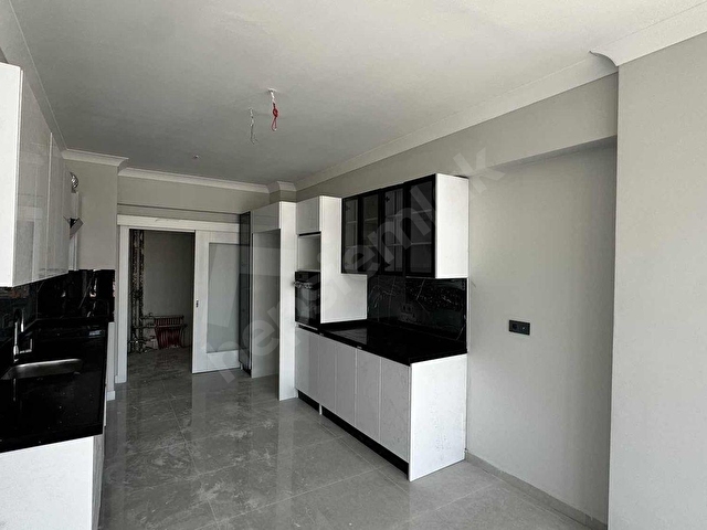MERCANLARDAN AŞAĞI YAHYALARDA MERKEZİ KONUMDA 4+1 SATILIK DAİRE - Görsel 7