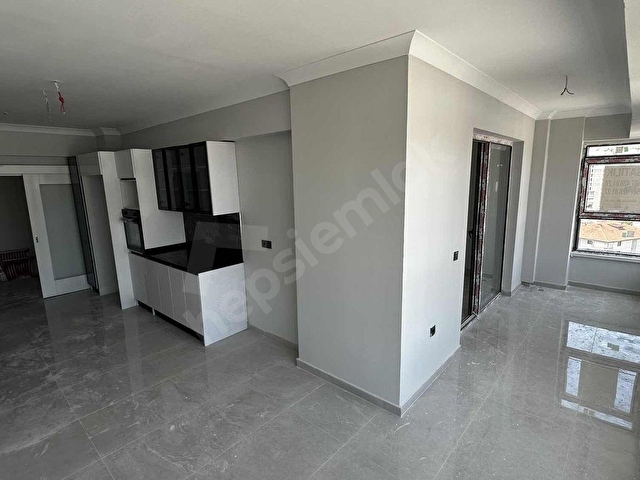 MERCANLARDAN AŞAĞI YAHYALARDA MERKEZİ KONUMDA 4+1 SATILIK DAİRE - Görsel 9