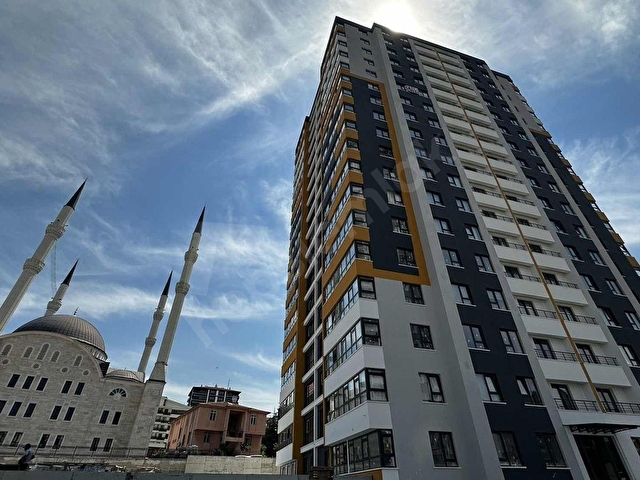 MERCANLARDAN AŞAĞI YAHYALARDA MERKEZİ KONUMDA 4+1 SATILIK DAİRE