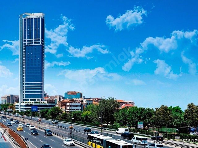 Nurol Tower Satış Kiralama Ofisinden Mobilyalı Ofis / LUX