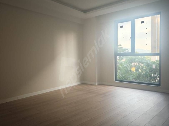 DERINCE CUMA PAZARININ YAKININDA SATILIK 2+1 GİRİŞ KAT
