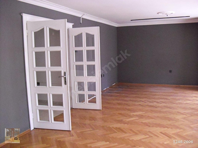 BAHÇELİEVLER 1.CAD 58.SOKDA 4+1 ÇİFT BANYO KİRALIK DAİRE - Görsel 3