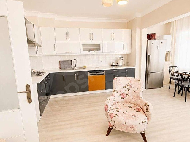 AYVALIK MERKEZE 1 KM DENİZ MANZARALI 2+1 KLİMALI EŞYALI DAİRE - Görsel 17