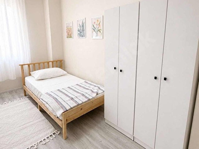 AYVALIK MERKEZE 1 KM DENİZ MANZARALI 2+1 KLİMALI EŞYALI DAİRE - Görsel 10