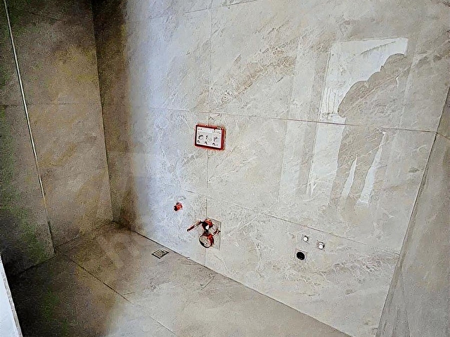 DAMLADAN BUTİK SİTEDE ÇİFT TERASLI 2+1 90 M2 MANZARALI 9.KAT. - Görsel 23