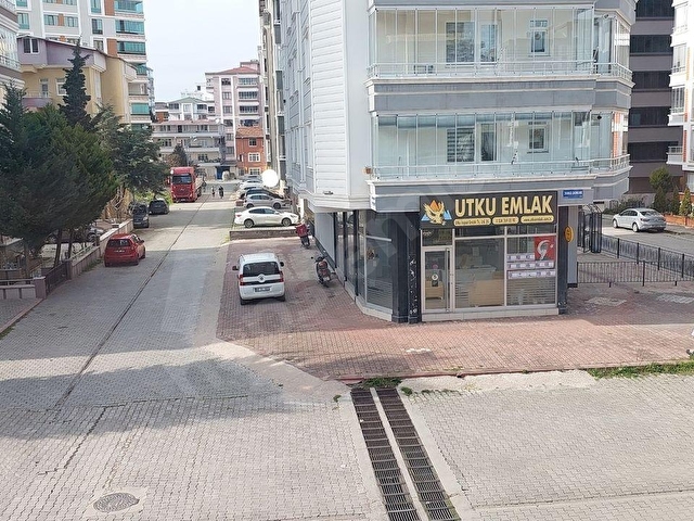 ATAKUM YENİMAHALLE GÜZELYALI SİT. D BLOK 3+1 KISMİ EŞYALI KİRALIK DAİRE - Görsel 11
