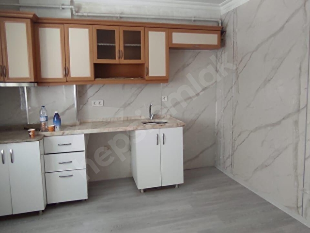 GAZİOSMANPAŞA MERKEZDE 3+1 ARAKAT TEMİZ DAİRE