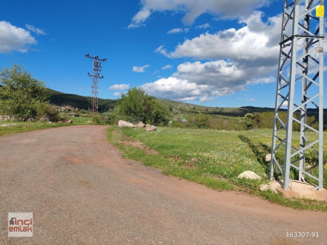YERLEŞİK ALANDA EV YAPILABİLİR 905 m2 ARSA - Görsel 24