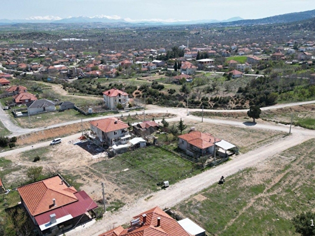 ANTALYA YEŞİLYAYLA DA SATILIK ARSA 507 M2 İMARLI YOL SU ELKTRİK VAR VİLLA EV YAPILIR - Görsel 13
