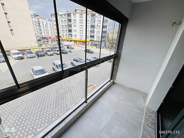TORBALI İZBAN ÖN CEPHE CAM BALKONLU 1+1 KİRALIK DAİRE - Görsel 4
