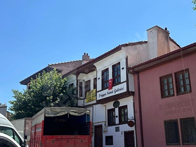 Satılık – Tarihi Odunpazarı Evlerinde İki Katlı Müstakil Ev / İşyeri Ruhsatlı - Görsel 12