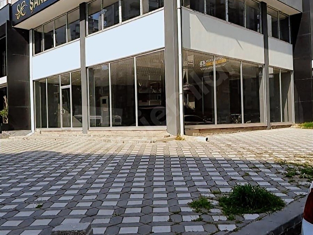 Adana Çukurova Kenan Evren bulvarına yakın konumda 3 katlı işyer