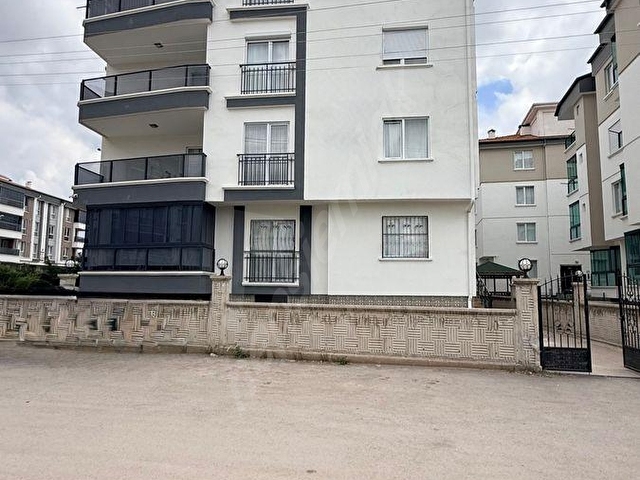 AKSARAY MERKEZ MEHMET AKİF1 ERSOY’DA LÜKS – SIFIR AYARINDA 2+1 FIRSAT DAİRE