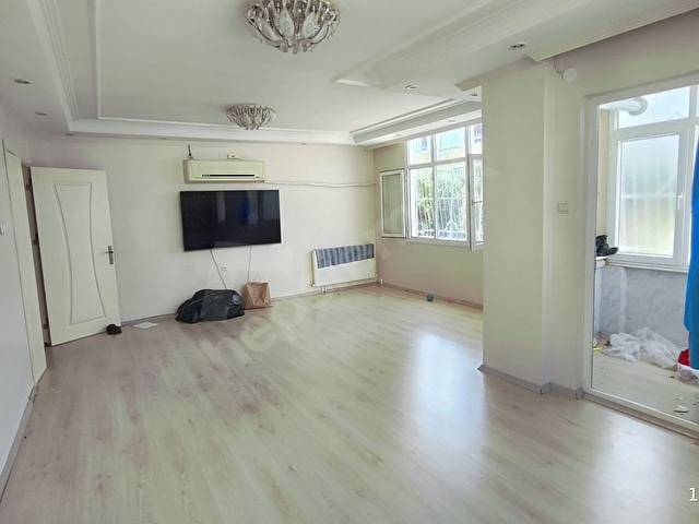 BEYAZEVLERDE AZ KATLI DOĞALGAZLI KAPALI MUTFAK 3+1 KİRALIK DAİRE