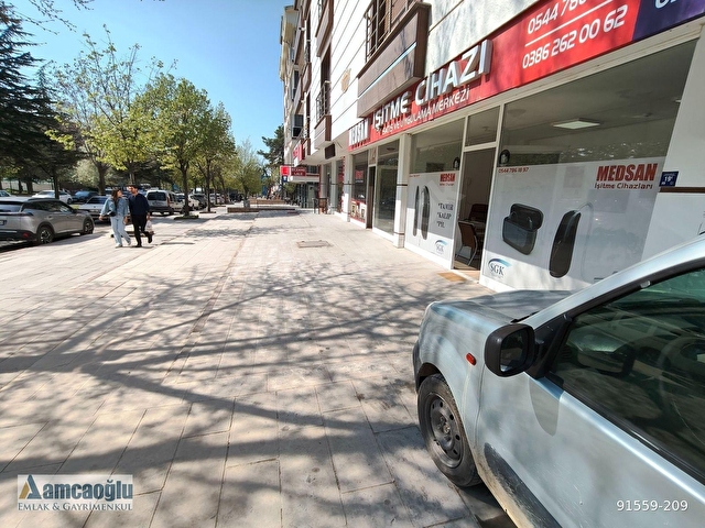 AMCAOĞLU EMLAKTAN DİŞ HASTANESİ KARŞISI BODRUMLU DÜKKAN 60+40 M2 - Görsel 7