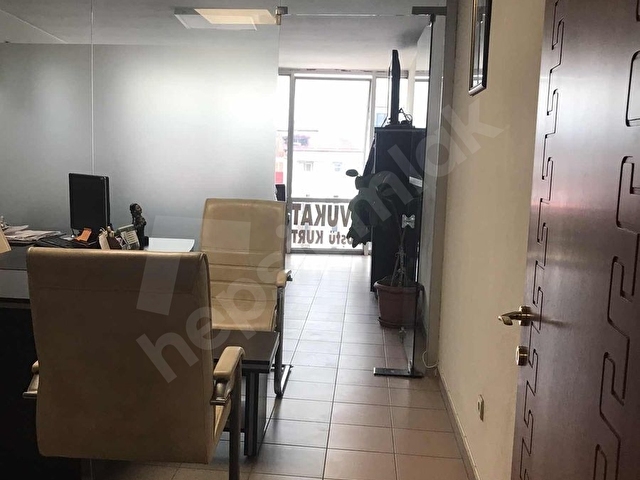 BULANCAK MEYDANDA SATILIK OFİS MEYDAN MANZARALI - Görsel 4