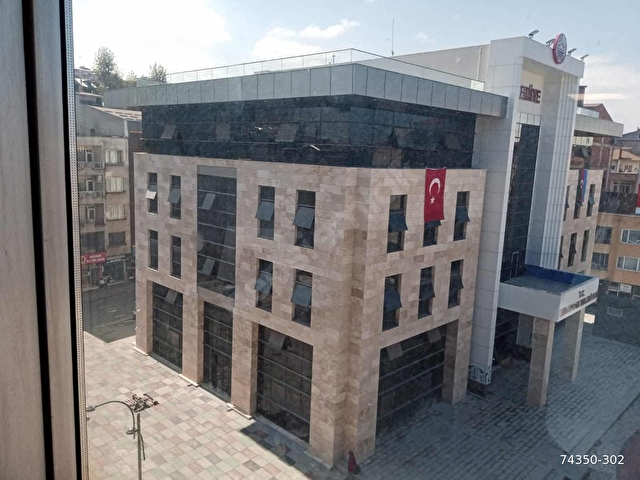 BULANCAK MEYDANDA SATILIK OFİS MEYDAN MANZARALI - Görsel 16