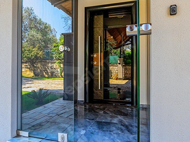 Urla Yenikent Mh. de Satılık Müstakil Havuzlu Villa - Görsel 11