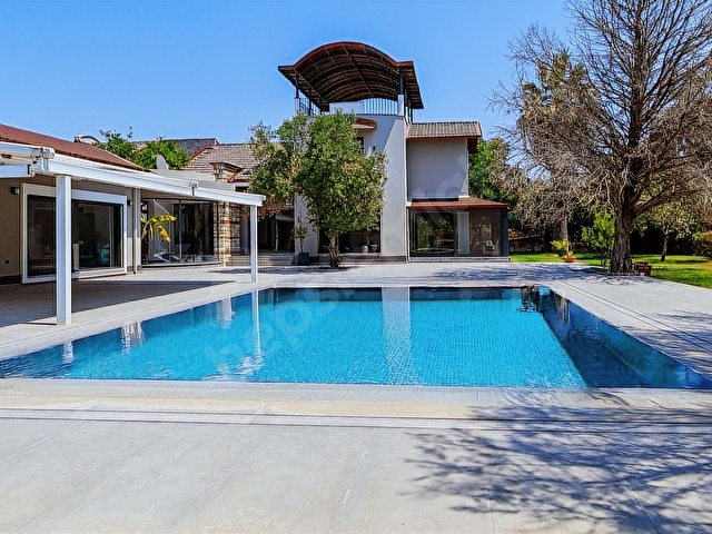 Urla Yenikent Mh. de Satılık Müstakil Havuzlu Villa - Görsel 2