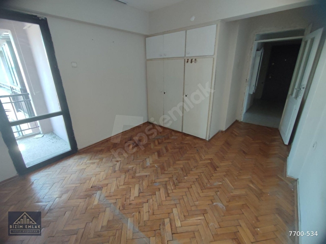 KÜÇÜK PARKTA 2+1 KİRALIK DAİRE - Görsel 3