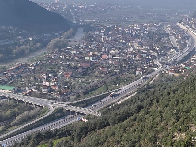 REMAX DESİGN GEYVE KÖPRÜBAŞI MAHALLES 1886 M2 SATILIK TARLA - Görsel 8