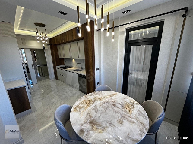 BEŞTEPEDE ANA CADDE ÜZERİ MODERN SATILIK 2.5+1 SATILIK DAİRE - Görsel 8