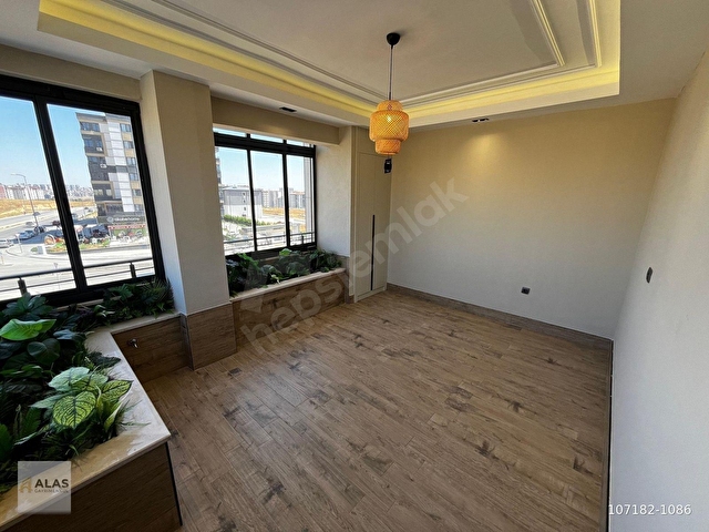 BEŞTEPEDE ANA CADDE ÜZERİ MODERN SATILIK 2.5+1 SATILIK DAİRE - Görsel 25