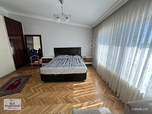 Merter Çınar Evlerinde Çift Teraslı & 5+1 DUBLEKS DAİRE - Görsel 30