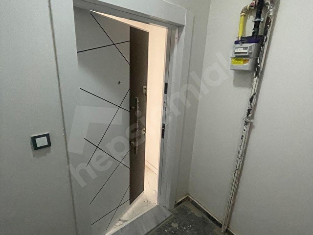 ÇARŞI MERKEZ PTTNİN TAM KARŞISINDA 2+1 KİRALIK BÜRO YERİ - Görsel 2
