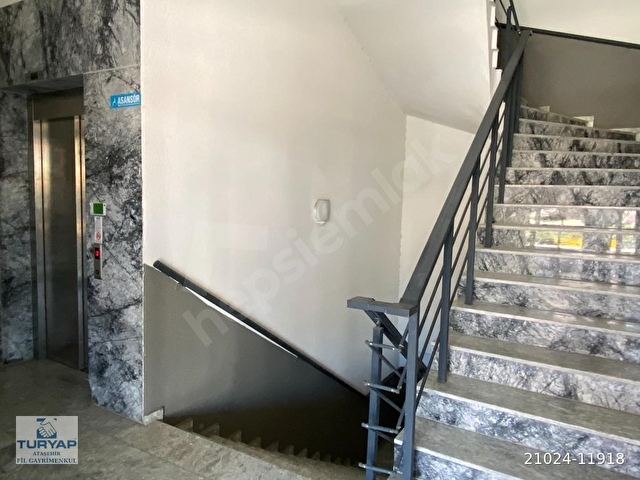 Çanakkale -İzmir Yolu Üzerinde Kiralık 4 Katlı Mağaza Kompleksi - Görsel 16