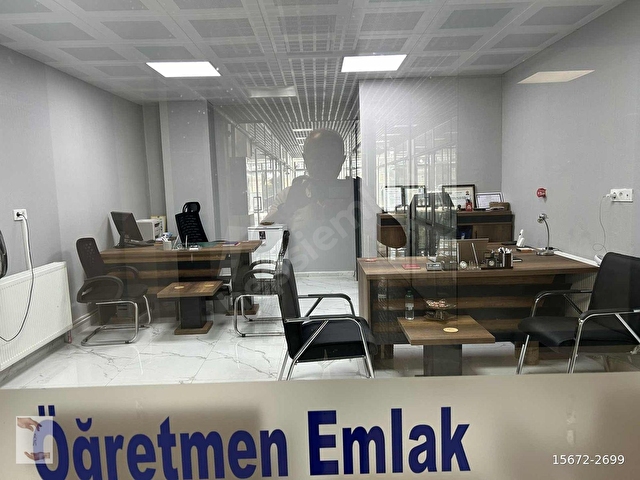 ACİLBATIPORT AVM(ESKİ AYDIN ÇARŞISI)AVM GİRİŞİNİN KARŞISI İŞYERİ - Görsel 4