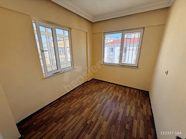 Kızıltoprak Mahallesinde 3+1 Kullanışlı Daire - Görsel 13
