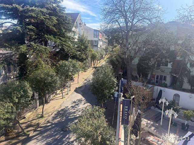 Büyükada Merkez Meydanda Manzaralı Çekme Kat Kaçmaz Fırsat - Görsel 14
