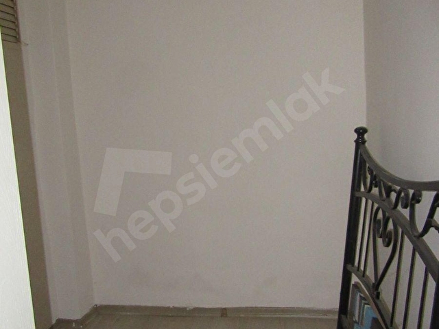 ERSU DAN DİKMEN CADDE YAKINI 2+1 BAHÇE ÇIKIŞLI BAKIMLI SATILIK KONUT - Görsel 14