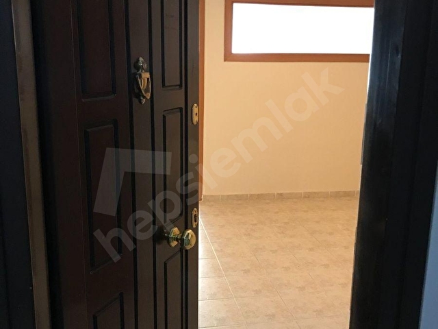 ÇORLUDA BAYOL İŞ MERKEZİNDE KİRALIK BÜYÜK OFİS - Görsel 2