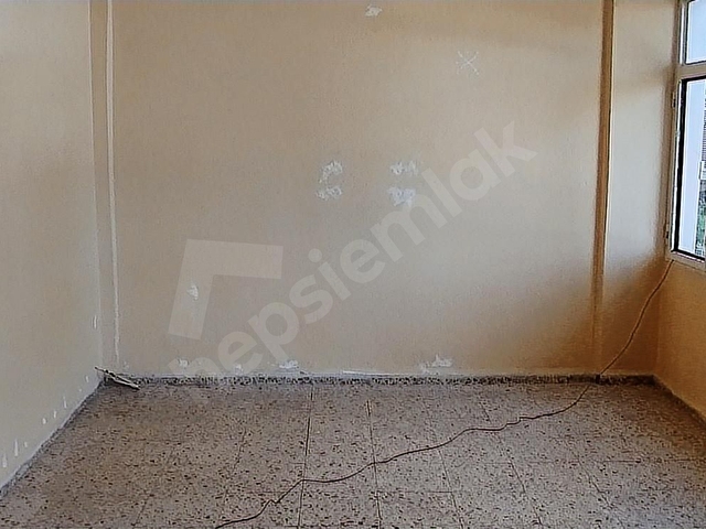 EGE ÜNİVERSİTESİNE VE EVKA 3 METRO YAKINI ARA KAT KLASİK DAİRE - Görsel 14