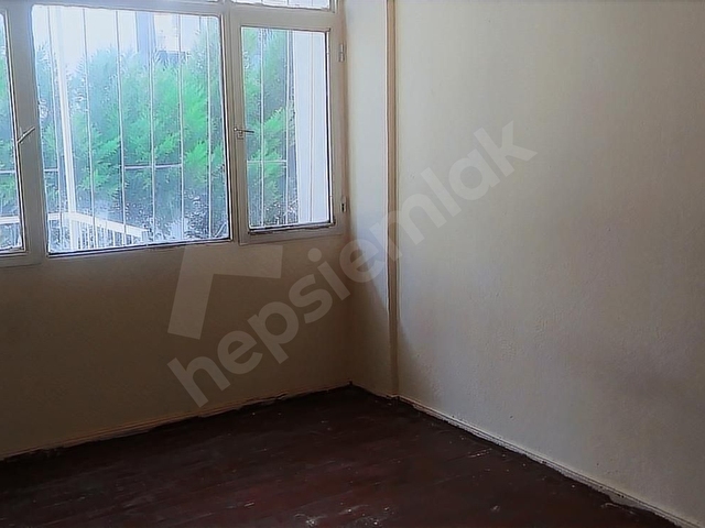 EGE ÜNİVERSİTESİNE VE EVKA 3 METRO YAKINI ARA KAT KLASİK DAİRE - Görsel 7