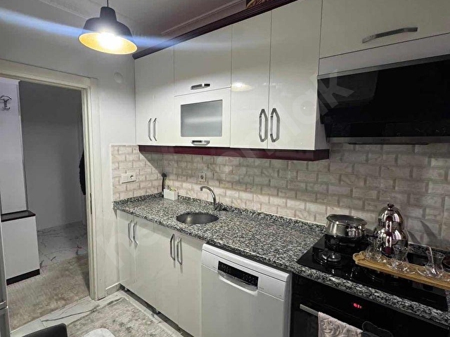 ÖZ HEVEDA GÜVENCESİYLE SATILIK 2+1 EBEVEYN BANYOLU FIRSAT DAİRE - Görsel 4