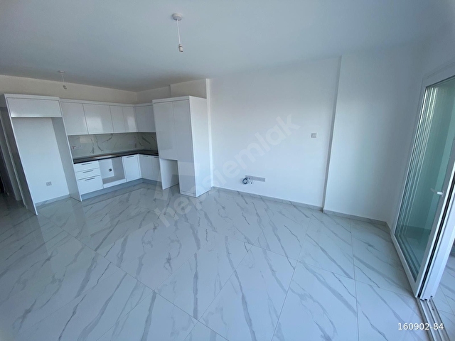 KUZEY KIBRISTA İSKELE LONG BEACHTE 14. KAT FUL DENİZ MANZARALI SATILIK SIFIR DAİRE - Görsel 2