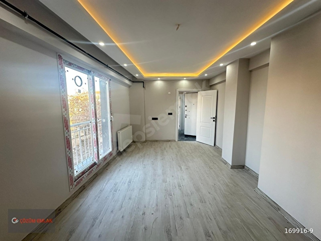 ÇÖZÜM EMLAKTAN MURADİYE BELEDİYE CİV. SIFIR 1+1 ARA KAT DAİRE - Görsel 4