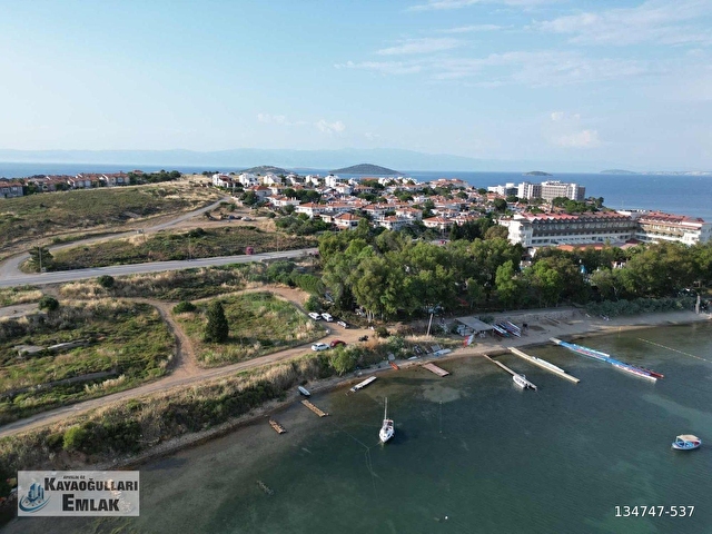 Ayvalık Özkayaoğulları emlak Mithatpaşa mh satılık villa 4 + 2