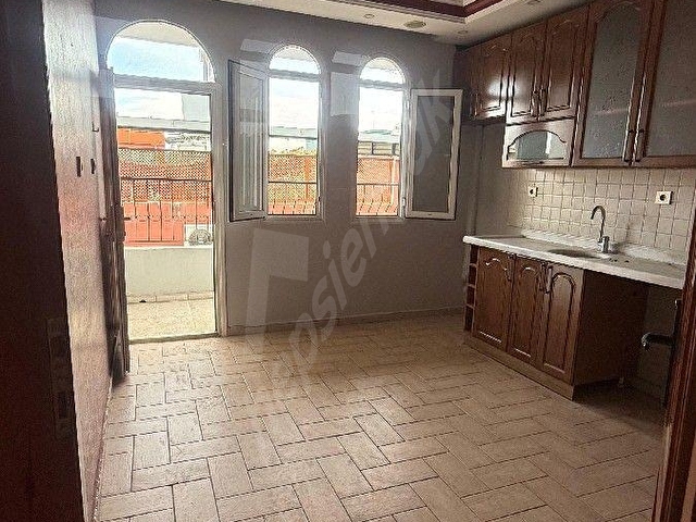 AKKAPI DA  YES MARKET CİVARI KAÇMAZ CAZİP 3+1 ÇİFT BALKONLU KİRALIK MÜSTAKİL EV - Görsel 2