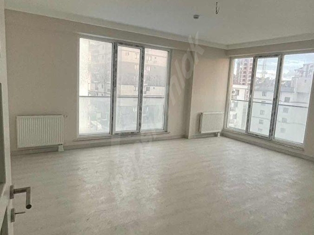 Şehri Denizde - Havuzlu, Manzaralı Sıfır 3+1 - Tapu Harcı Yok - Görsel 6