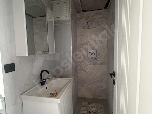 ŞEMİKLER MAH. GÜMÜŞLER BULV. ÜZERİ CADDE CEPHELİ SATILIK DAİRE - Görsel 6